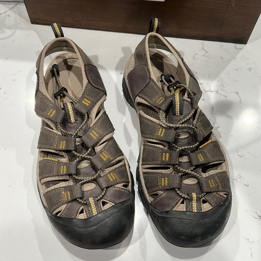 Keen water/outdoor shoes